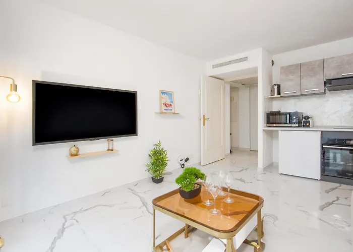 Daturas Ii - Agreable - Proche - Centre Menton