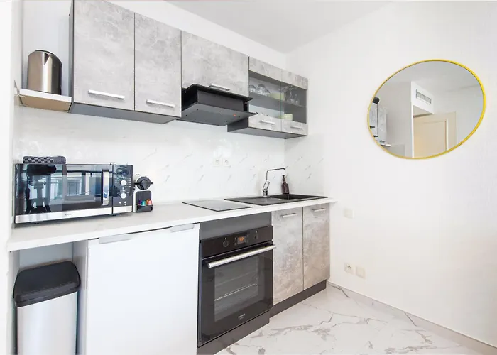 Daturas Ii - Agreable - Proche - Centre * Menton